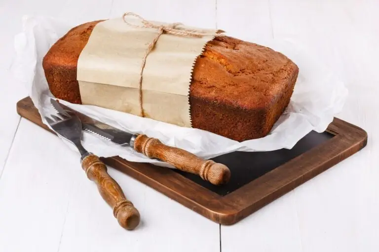 Retro 1970s Pumpkin Bread