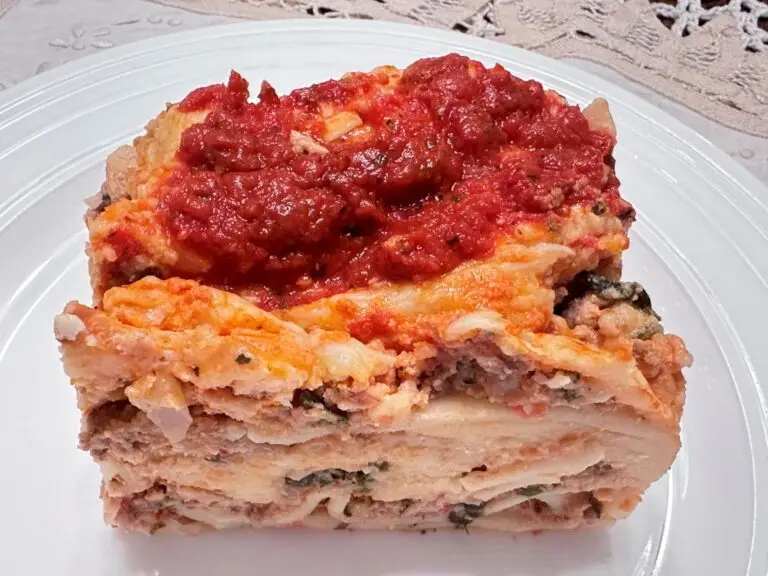 Barb's Vintage 1960s Cottage Cheese Baked Lasagna